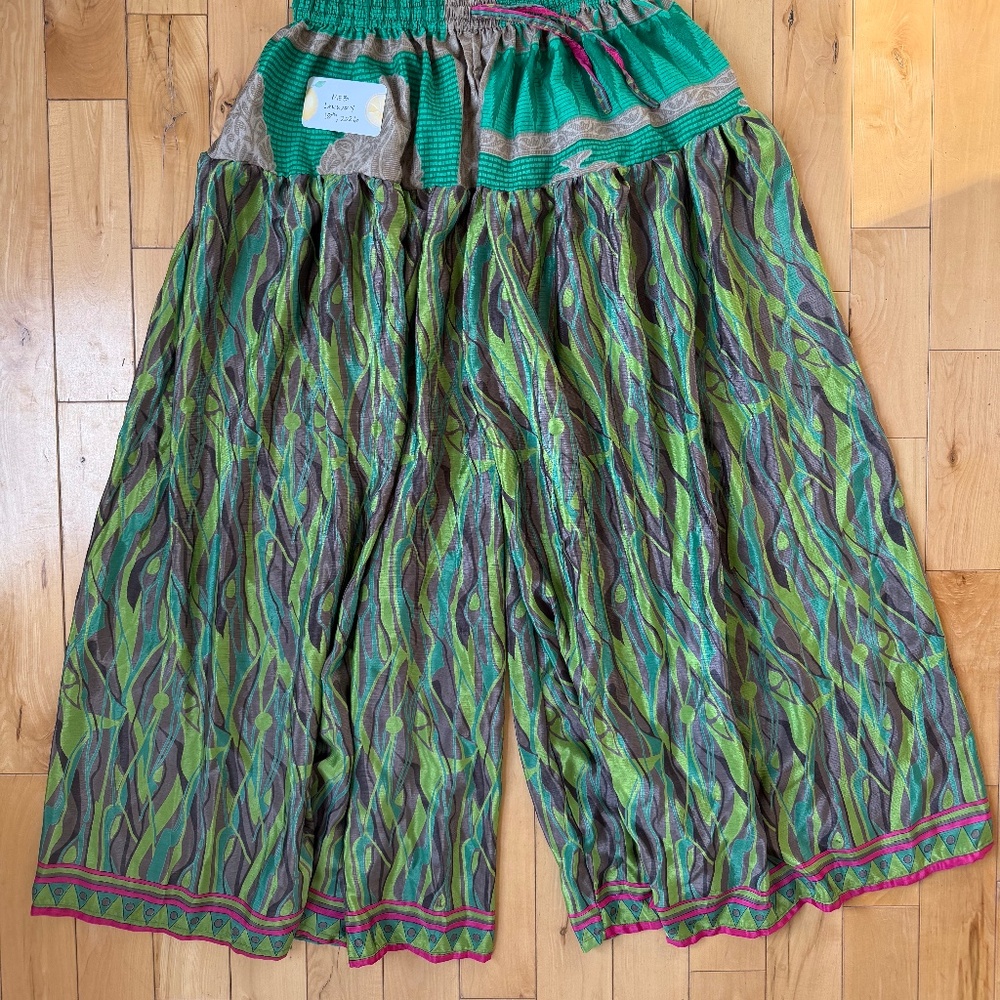 NWOT Kantha Bae Silk Palazzo Pants